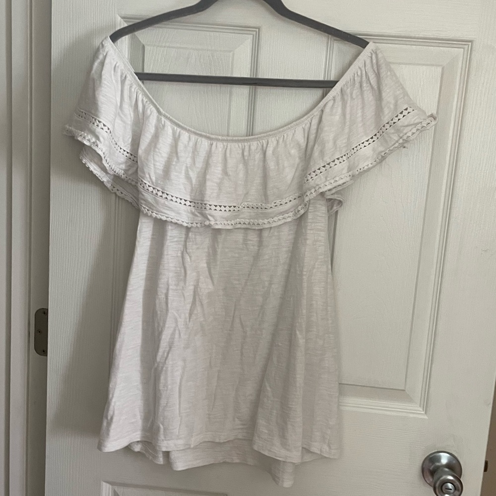 Off-Shoulder Ruffle Top - Picture 3 of 6